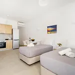 Oniropetra Mykonos 아파트 Plintri