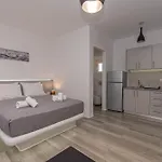 Oniropetra Mykonos * Plintri