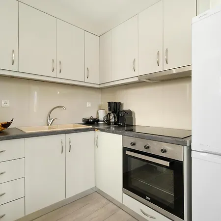 Oniropetra Mykonos Apartment Plintri