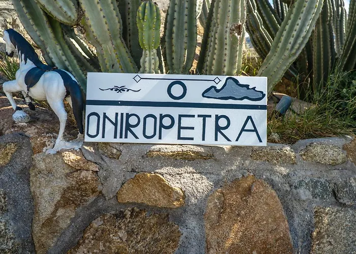 Oniropetra Mykonos *